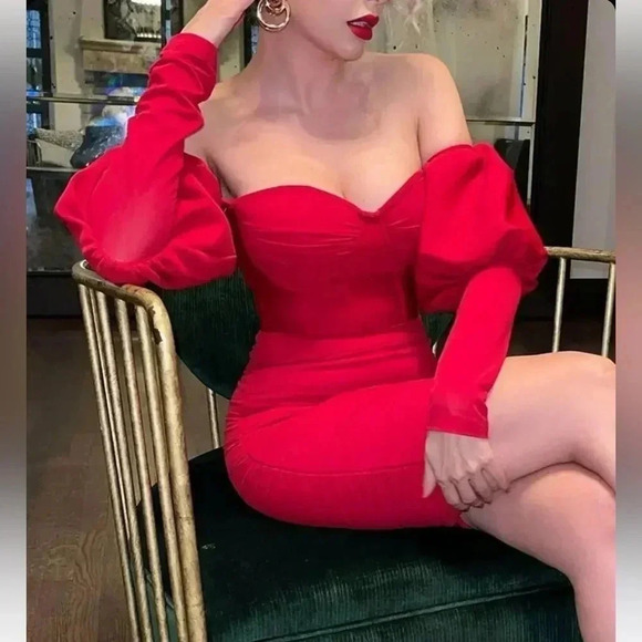 Olivia Mark – Lantern Sleeve Ruched Off Shoulder Bodycon Dress - Picture 3 of 15